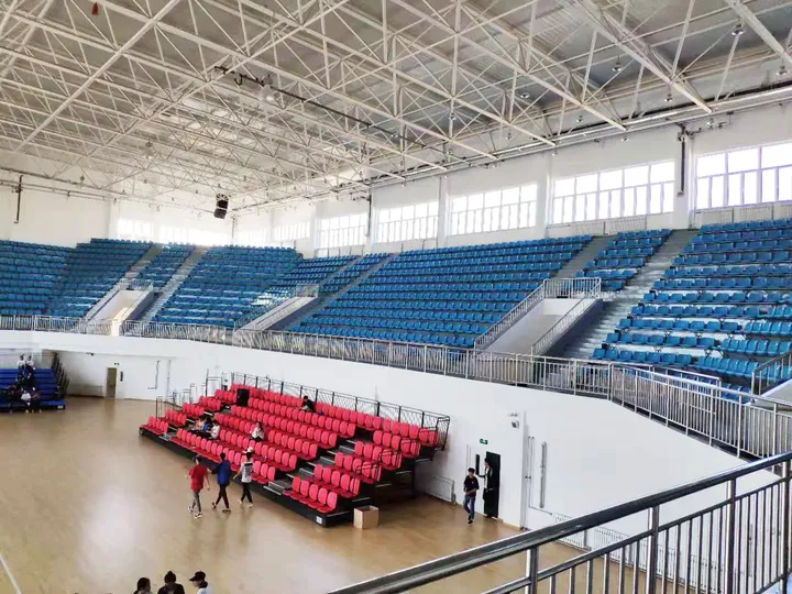 Vingrošanas zāles VIP tērauda statīva platforma