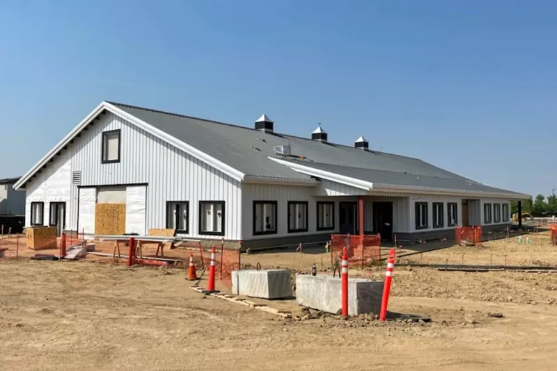 Saliekamā tērauda karkasa skola
